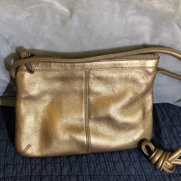 Tignanello gold pebble leather crossbody - Picture 2 of 5